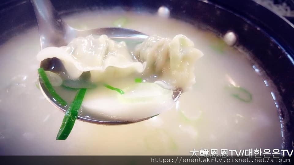 【首爾市廳美食】豬腳百百種,好難選!!今天帶你吃'滿足五香豬 【首爾市廳美食】豬腳百百種,好難選!!今天帶你吃'滿足五香豬