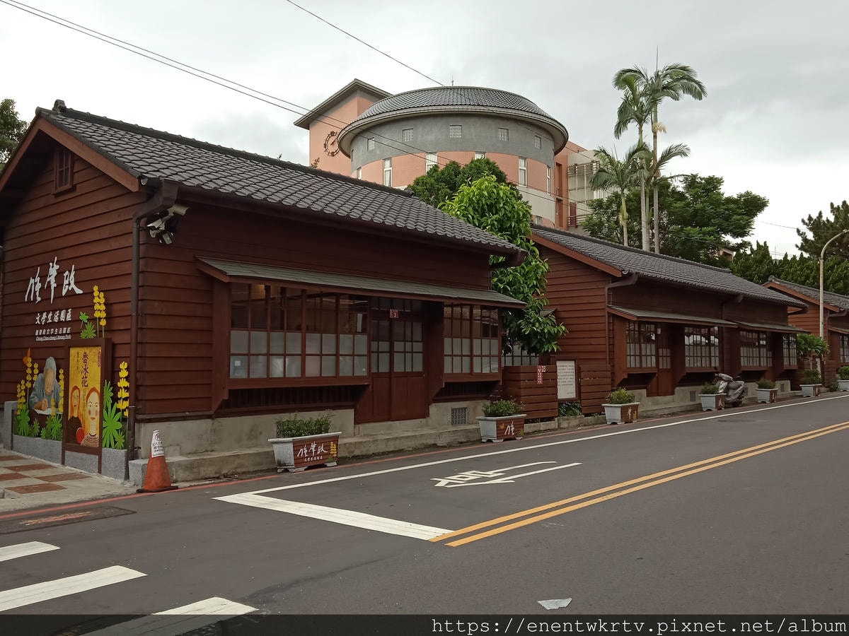 桃園住宿 美食 行程懶人包 悠悅汽車旅館。蛋寶生技不老村。鍾 桃園住宿 美食 行程懶人包 悠悅汽車旅館。蛋寶生技不老村。鍾