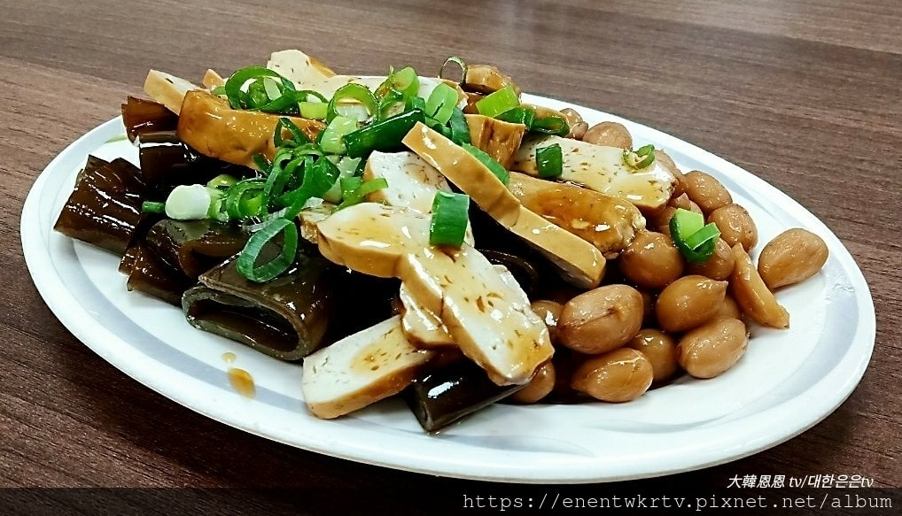 LINE_ALBUM_小陳牛肉麵_220418_2.jpg
