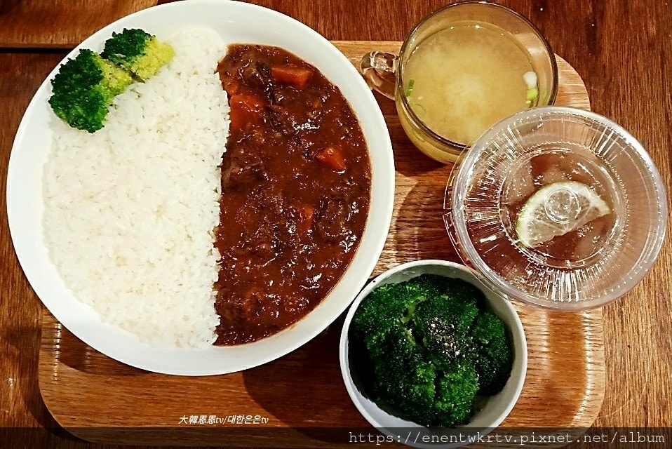 LINE_ALBUM_中島_220421_8.jpg LINE_ALBUM_中島_220421_8.jpg