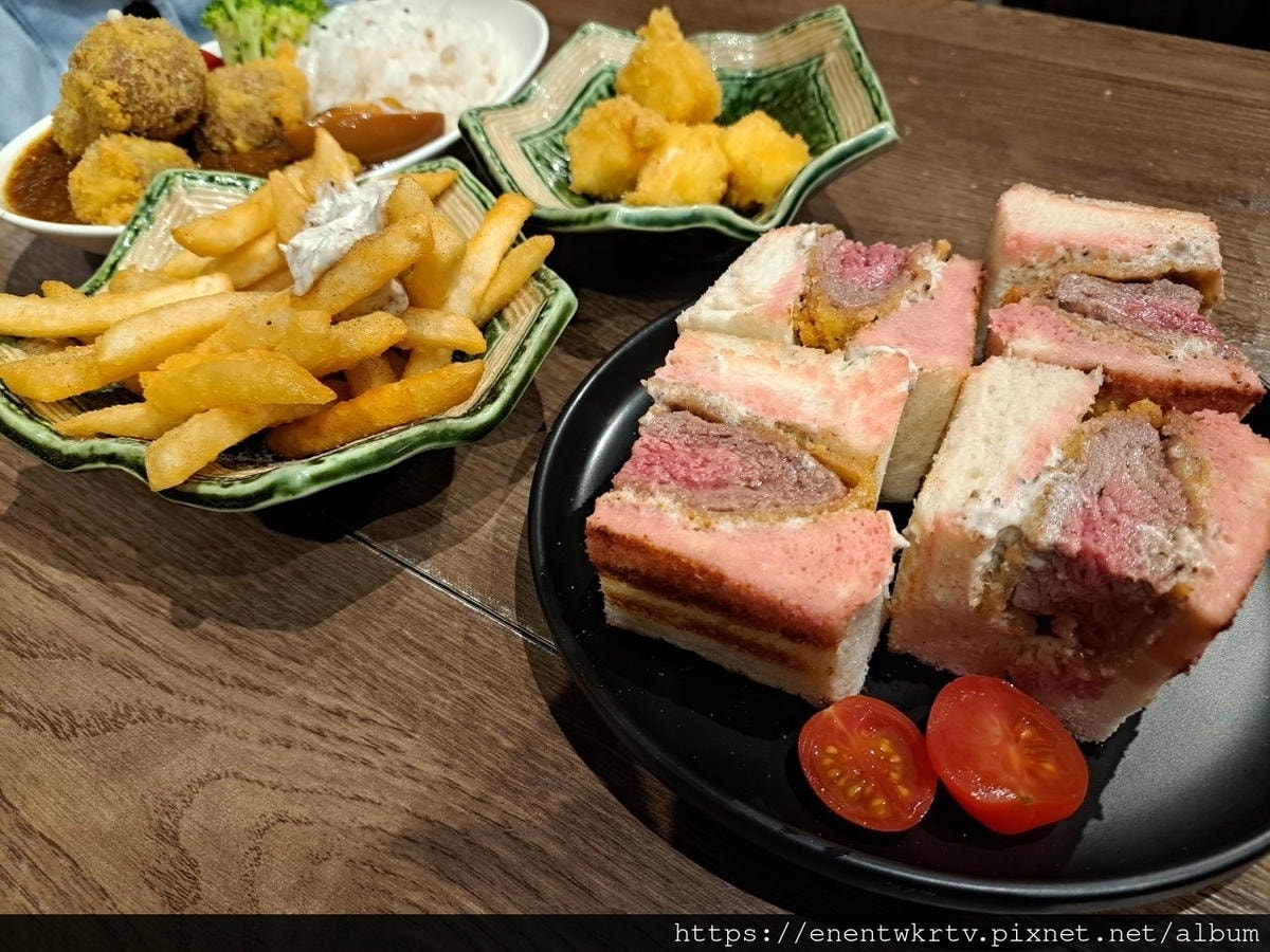 LINE_ALBUM_勝利洋食_230318_13.jpg LINE_ALBUM_勝利洋食_230318_13.jpg