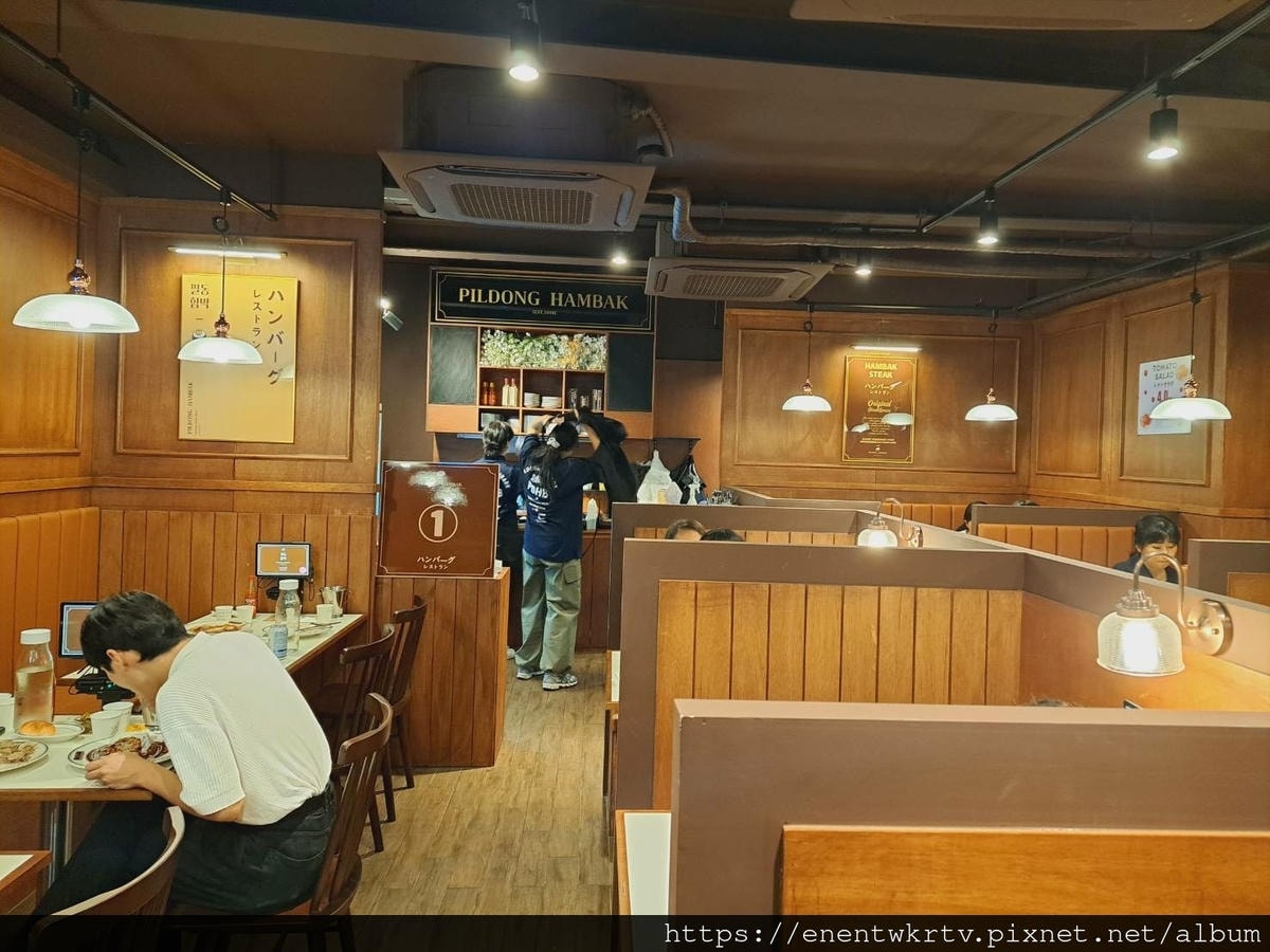 【首爾美食丨首爾自由行】筆洞漢堡排Corner Steak 【首爾美食丨首爾自由行】筆洞漢堡排Corner Steak