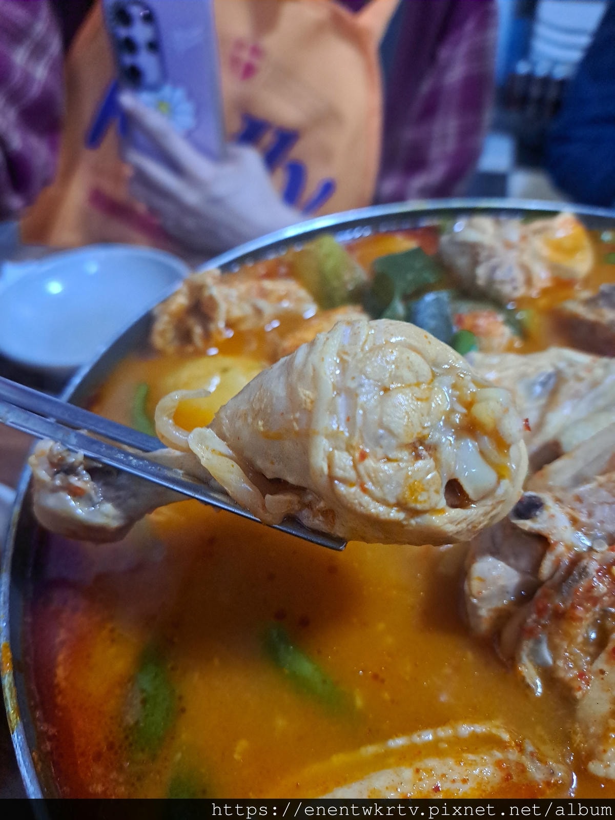 【韓國美食。首爾市廳美食推薦】豐年辣雞湯풍년닭도리탕丨韓國電