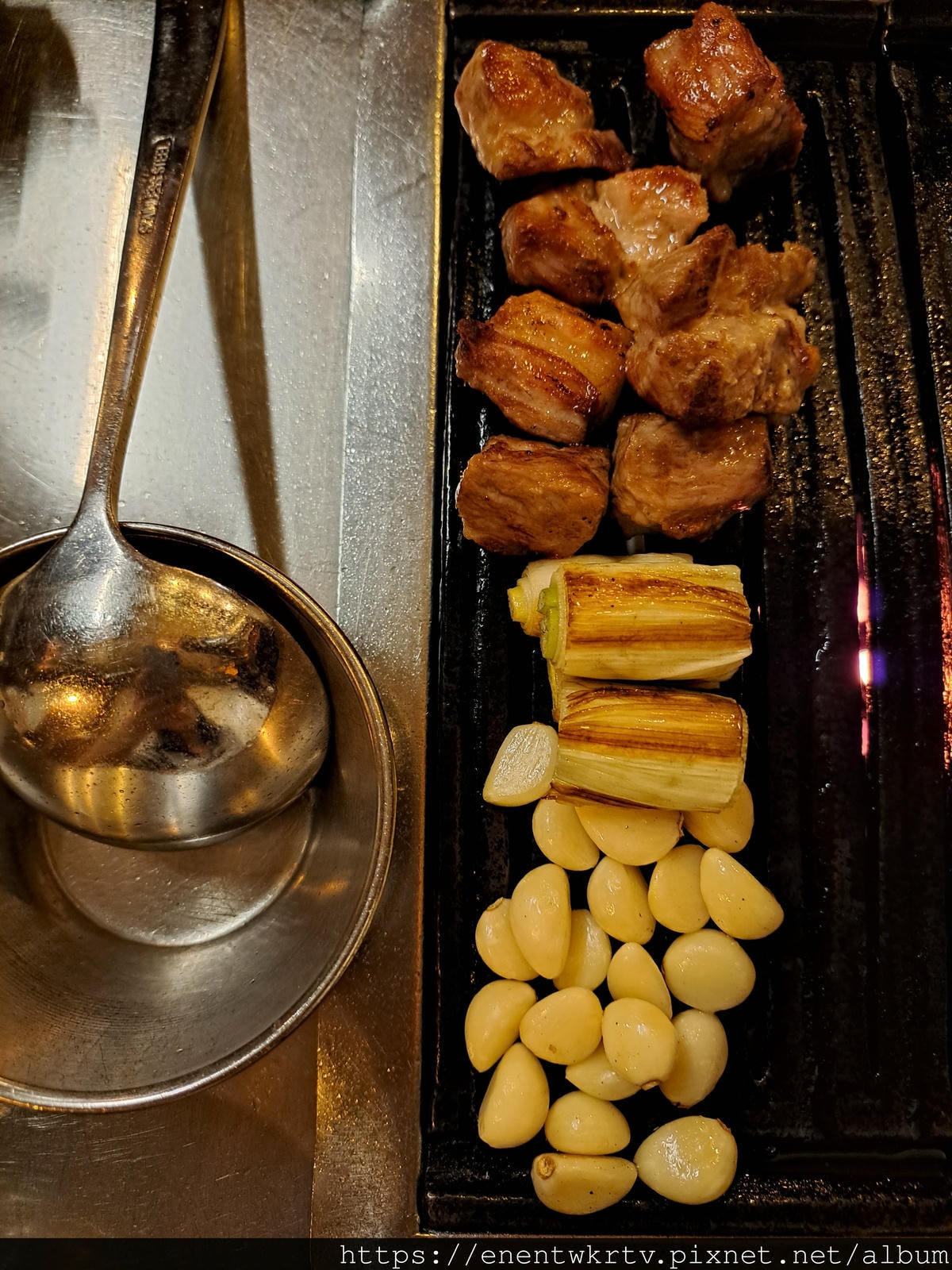 【韓國美食。首爾】金豬食堂금돼지식당丨韓國米其林推薦的人氣烤