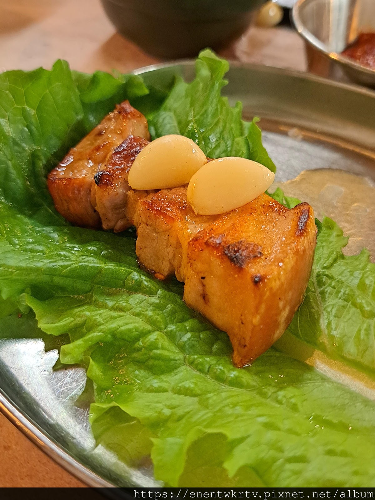 【韓國美食。首爾】金豬食堂금돼지식당丨韓國米其林推薦的人氣烤