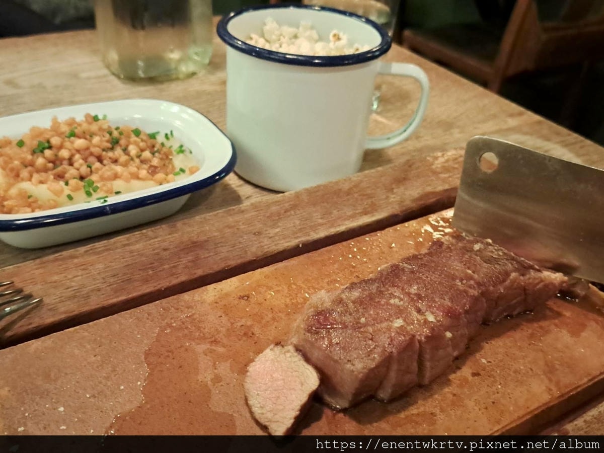 【英國美食推薦丨倫敦美食必吃】倫敦平價牛排 Flat Iro 【英國美食推薦丨倫敦美食必吃】倫敦平價牛排 Flat Iro