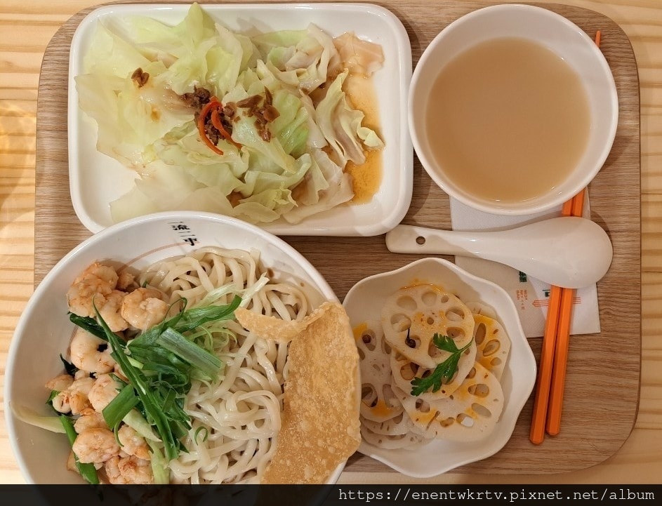一流二事素椒麵 華山店丨火燒蝦、川味經典,香麻夠味! 一流二事素椒麵 華山店丨火燒蝦、川味經典,香麻夠味!