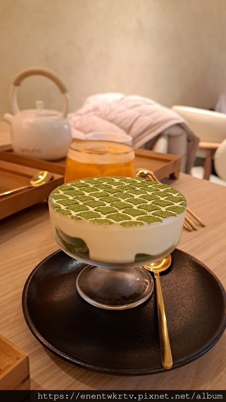 狐獴互動咖啡廳 OH MY ZOO丨日式侘寂風抹茶專賣店丨不