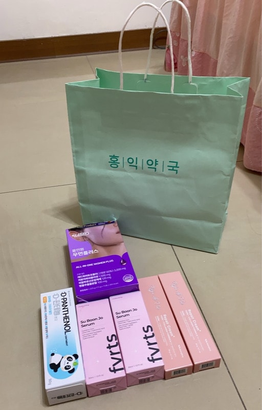 【首爾藥局推薦】 韓國現下最夯 弘益藥局홍익약국丨韓國藥妝品專門店，提供中文服務及現場退稅丨弘大藥局推薦