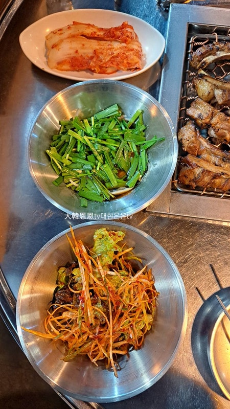 【韓國美食。江南新論峴站】SJ圭賢愛店解夢火烤豬肋排骨해몽갈비。圭賢推薦美食 - 第3張圖 【韓國美食。江南新論峴站】SJ圭賢愛店解夢火烤豬肋排骨해몽갈비。圭賢推薦美食